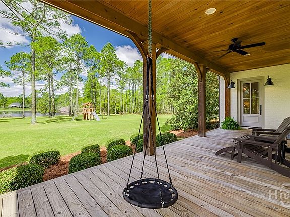 3rd image of 117 Ridgewood Court