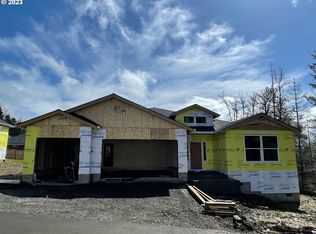 1710 NE Robert Rd, Estacada, OR 97023