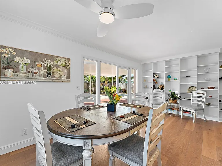 324 Tequesta Dr — Photo 11