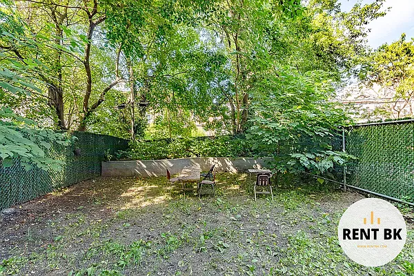 Rented by RENTBK LLC | media 10