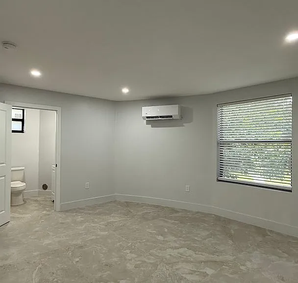 534 SW 6th Ct — Photo 18