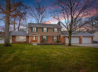 616 N Shore Dr, Kendallville, IN
