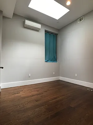 Rented by City Vista Inc | media 6