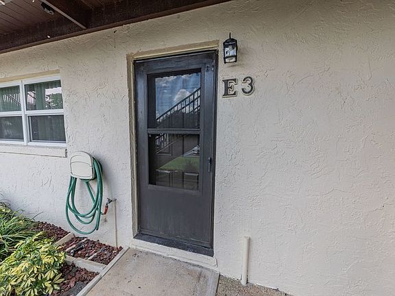 2nd image of 900 Avenue Z SE APT E3