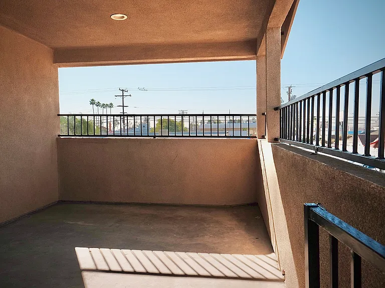 18606 Valley Blvd #1 — Photo 8