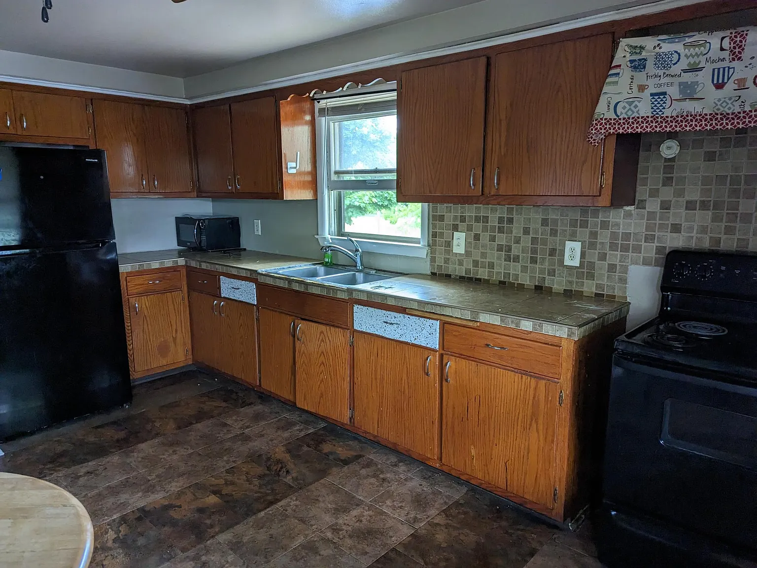 2 bed, 750 sqft, $850 — Photo 4