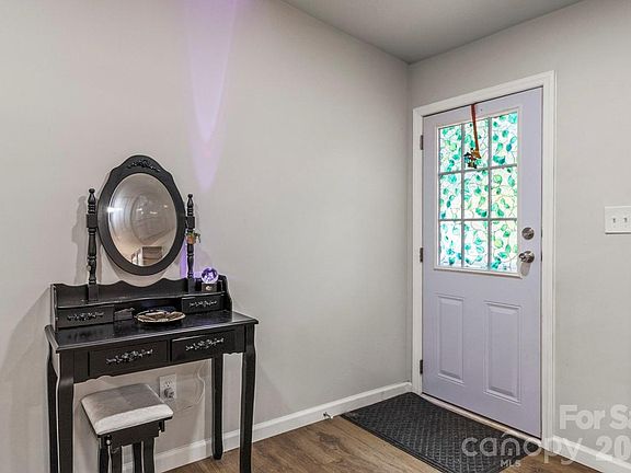 5th image of 4265 Dry Pond Ln