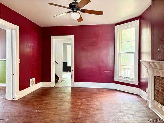 5th image of 478 W Ferry St