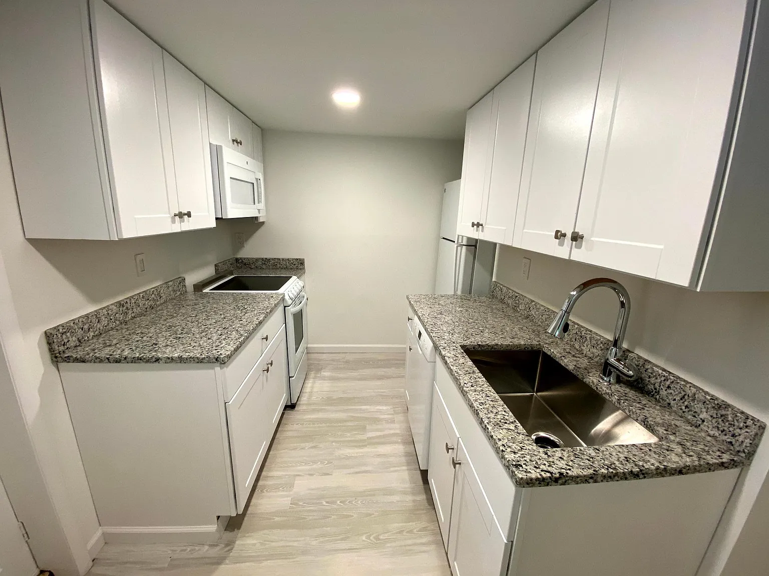1422 44th St NW — Photo 3