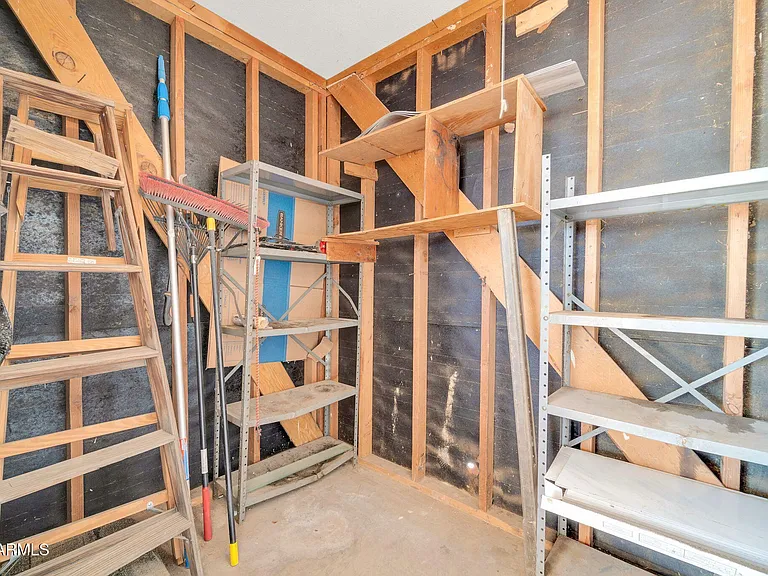6420 E Windsor Ave — Photo 26