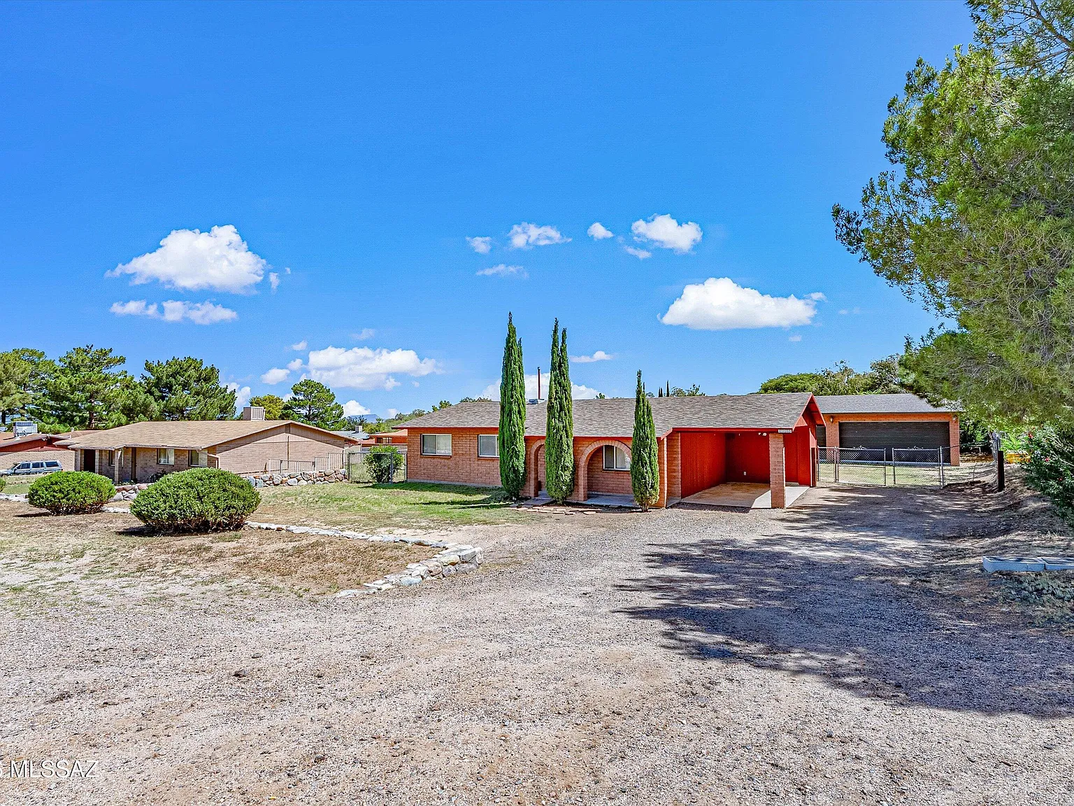 3 bed, 2.0 bath, 1107 sqft, $1,825 — Photo 1
