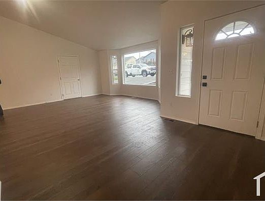 2nd image of 1700 Winterwood Dr