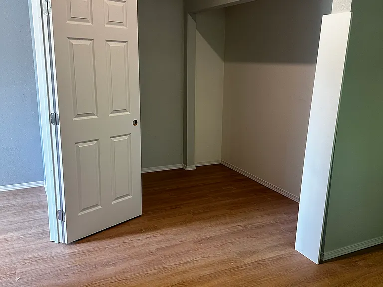 Shafer Ln — Photo 13