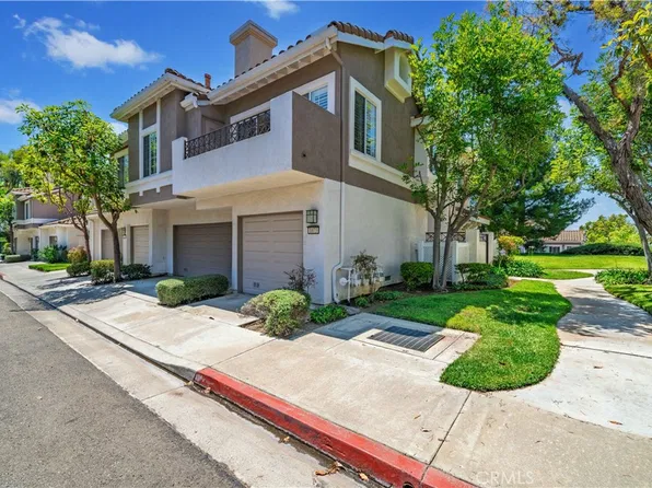 1073 S Daybreak Ct, Anaheim, CA 92808
