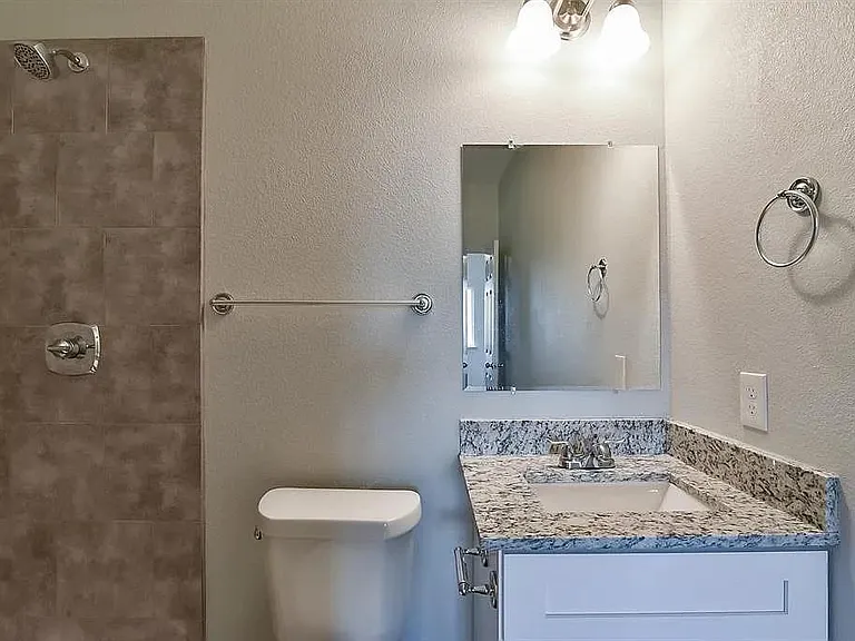 8006 Julie Ave — Photo 13