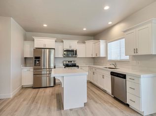 4448 E Silver Moon Dr, Eagle Mountain, UT 84005