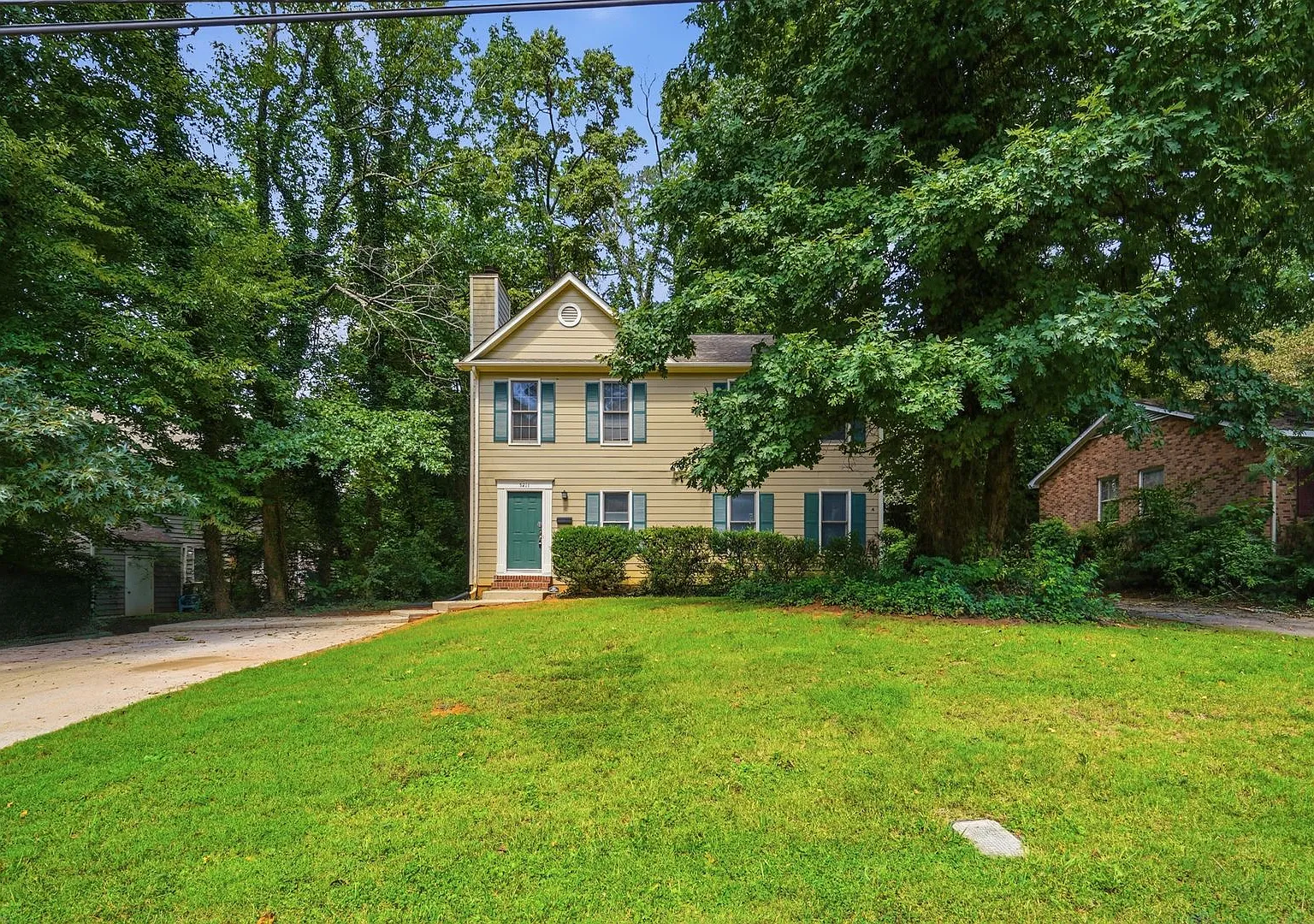 Spacious 2-Bedroom, 2.5-Bath in Oakhurst — Photo 3