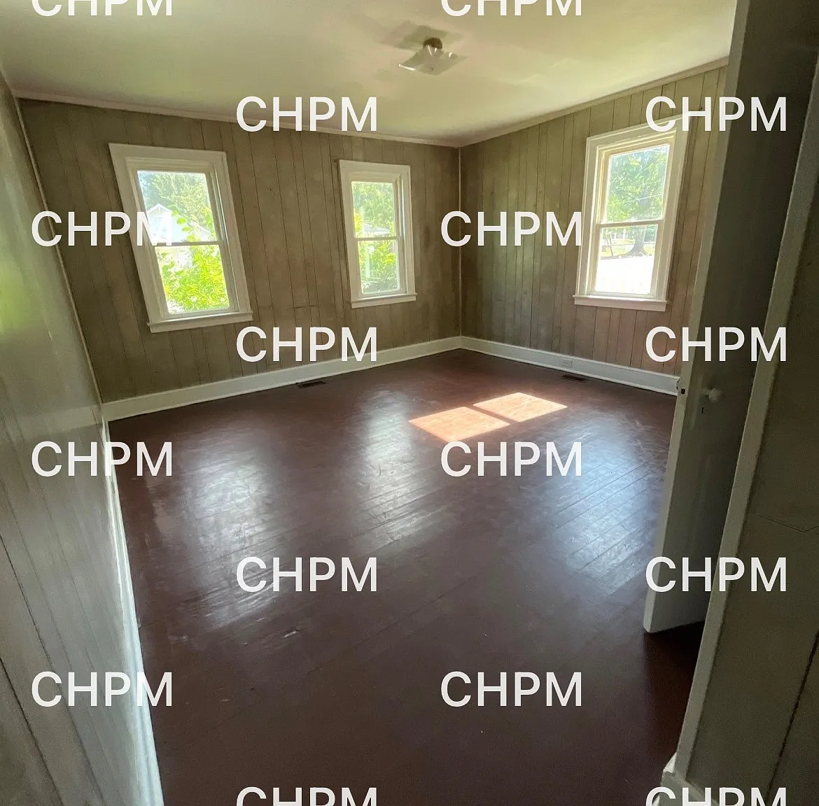 512 Jones Avenue - 1 — Photo 2