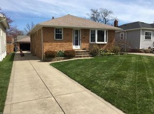 9312 Pinegrove Ave, Parma, OH