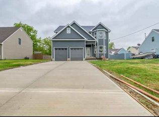 167 Bowline Rd, Manahawkin, NJ 08050