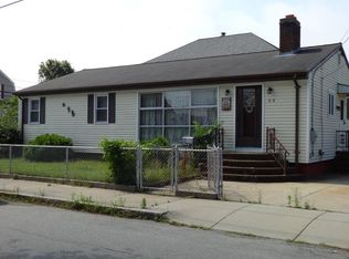 99 Tower St, Fall River, MA 02724