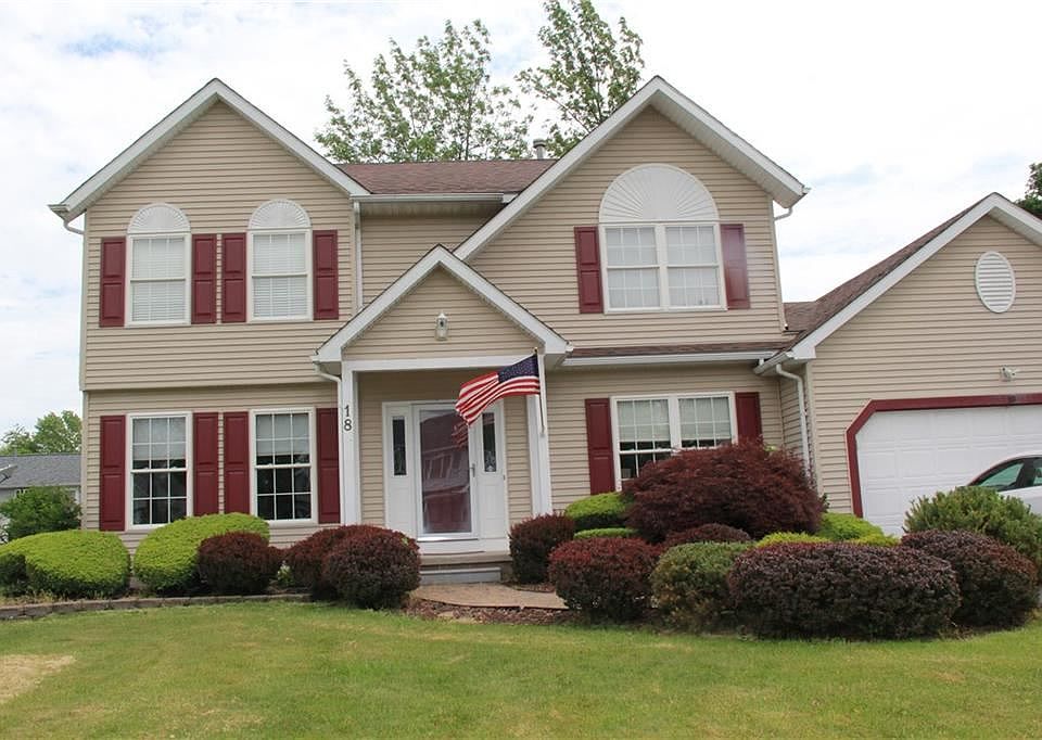 1st image of 18 Scarlet Pine Cir