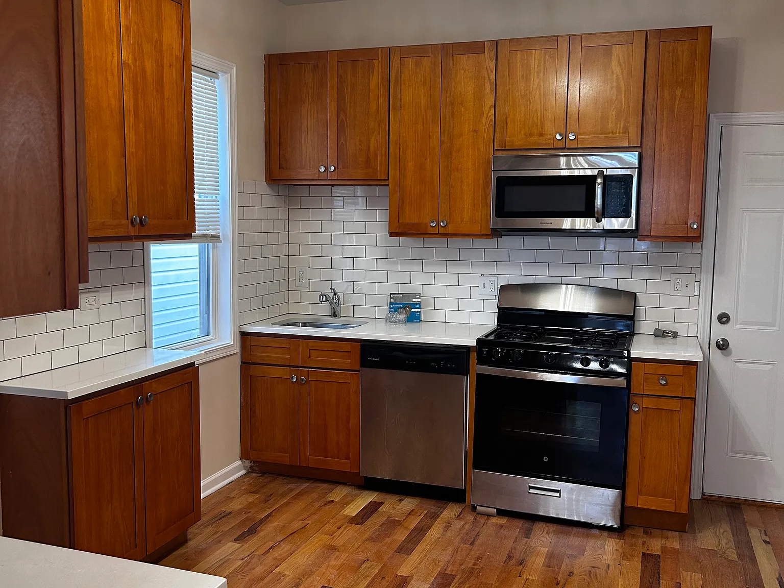 2 bed, $1,950 — Photo 1