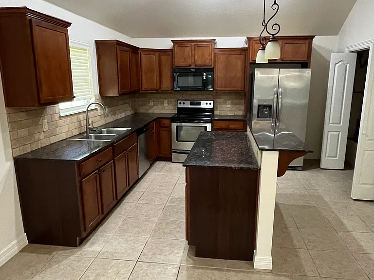 4116 N Rolling Meadows Dr — Photo 4
