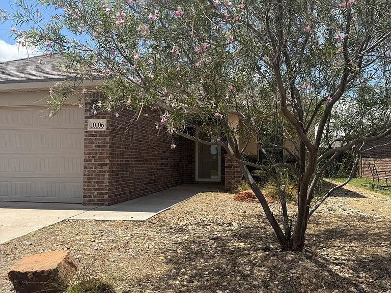 10106 Viola Ave — Photo 3