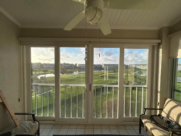 14871 Hole In 1 Cir #Penthouse 9, Fort Myers, FL 33919