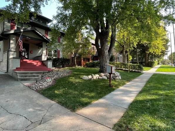 525 S 55th St, Omaha, NE 68106