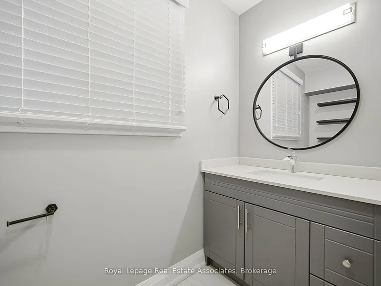 22 Saint James St #A — Photo 28