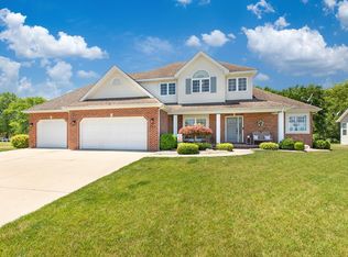 103 Stonebriar Dr, Troy, IL 62294