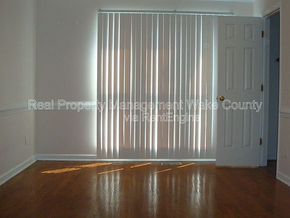 5th image of 2912 Isabella Dr