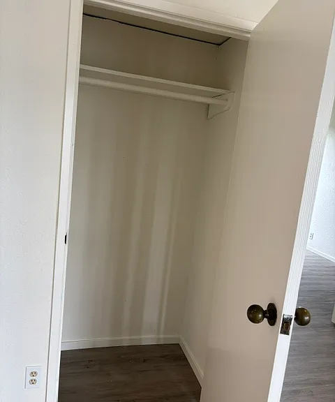 1307 Mount Gleason Ave #204 — Photo 6