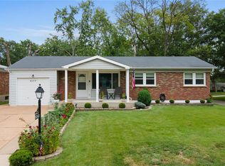 9340 Warrior Dr, Saint Louis, MO 63123