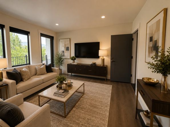 105 Colorado Ave #303