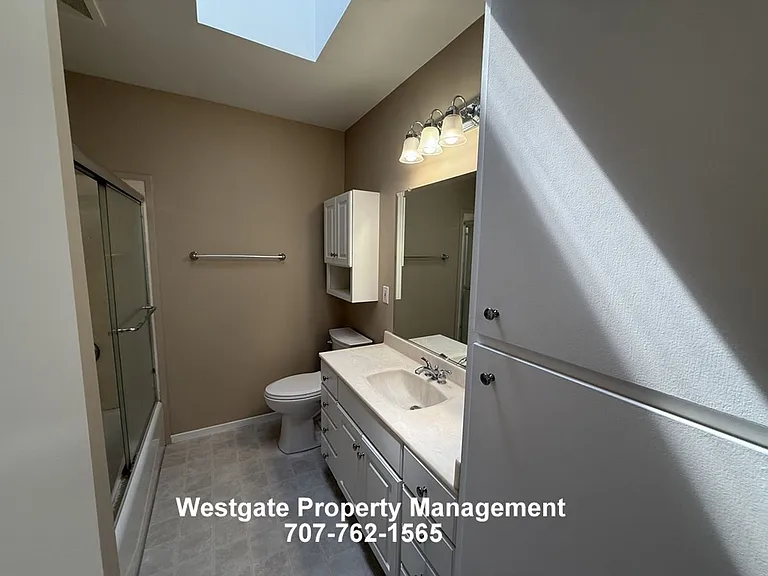 1278 Pacific Ave — Photo 9