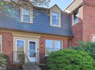 1300 S Cleveland St APT 364, Arlington, VA 22204
