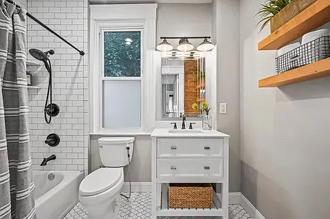 1302 Hepburn Ave — Photo 18