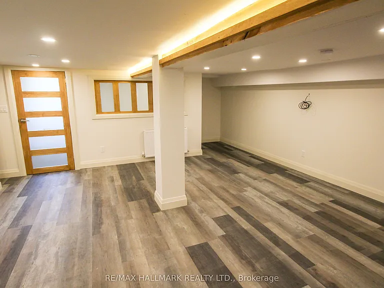 371 Saint Clarens Ave #BASEMENT — Photo 4