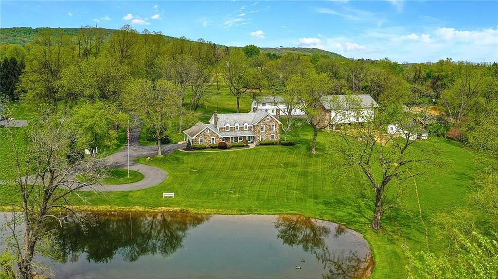 2583 Black River Rd, Bethlehem, PA 18015 Zillow