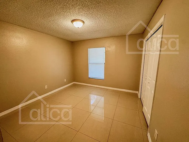 17633 Meadowbridge Dr — Photo 15