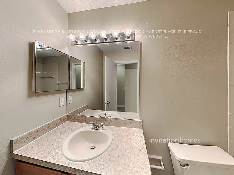 6732 Brittany Chase Ct — Photo 16