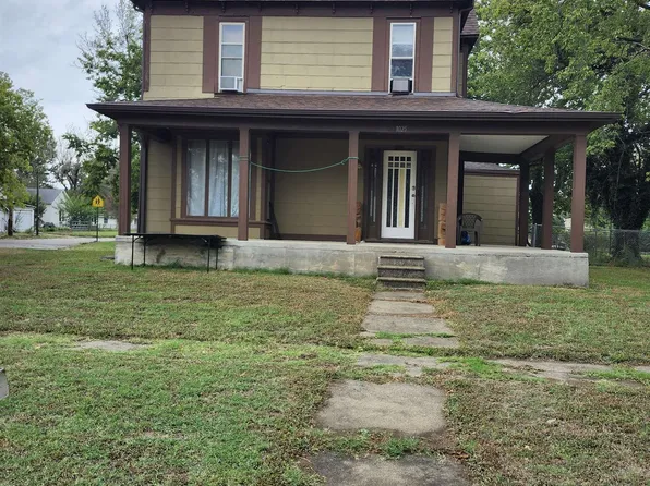 1025 S 2nd St, Arkansas City, KS 67005
