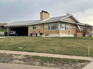 1001 E St, Edgemont, SD 57735