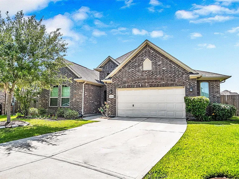 18910 Alta Pine Ln — Photo 1