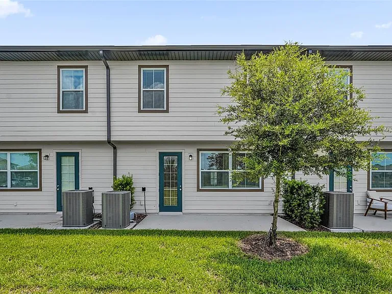 Longboat Dr — Photo 31