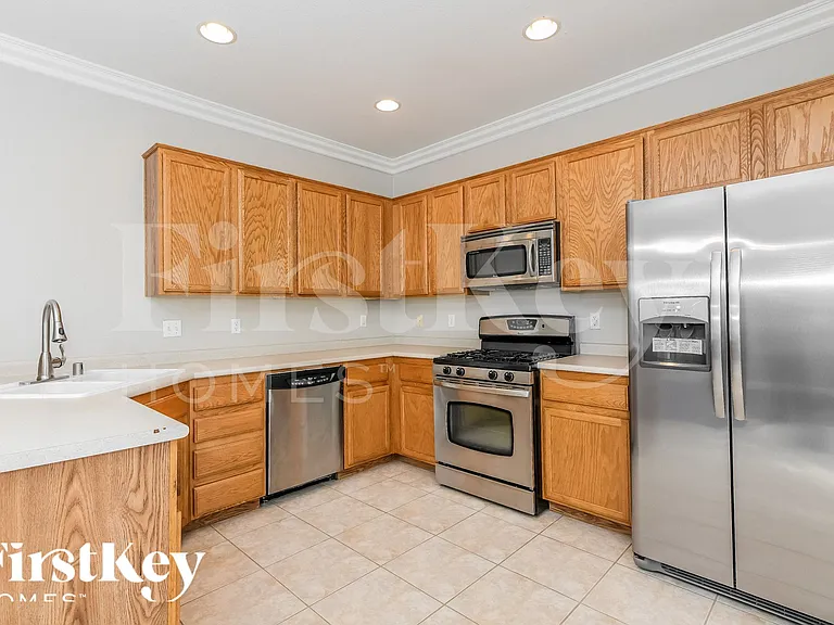 9553 Parker Springs Ct — Photo 6