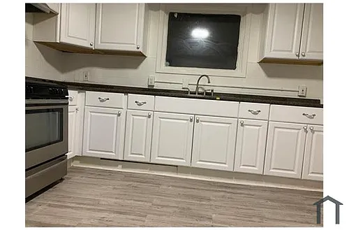157 Roycroft Dr Photo 1